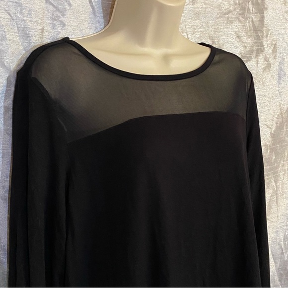 Tahari SZ L GUC,stretch top, sheer front, hi/low hem lightweight soft, beautiful - Picture 2 of 7